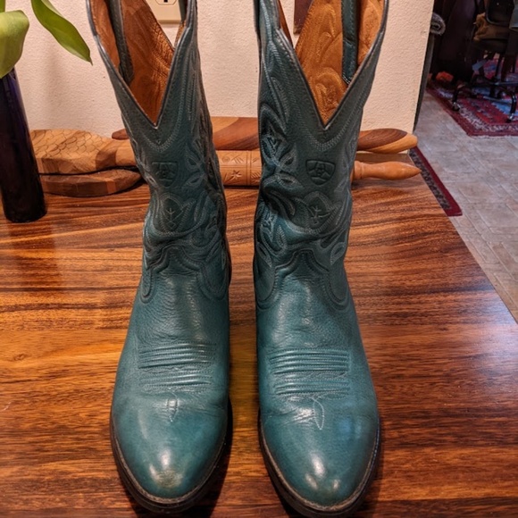 Ariat Shoes - Ariat Western Boots Women's Size 8